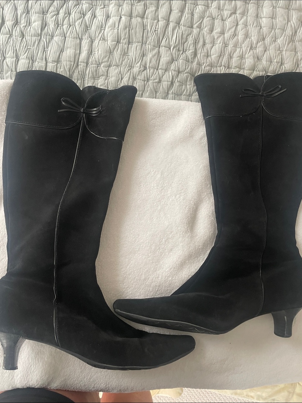 Ecco Black Knee-High Suede Heeled Boots